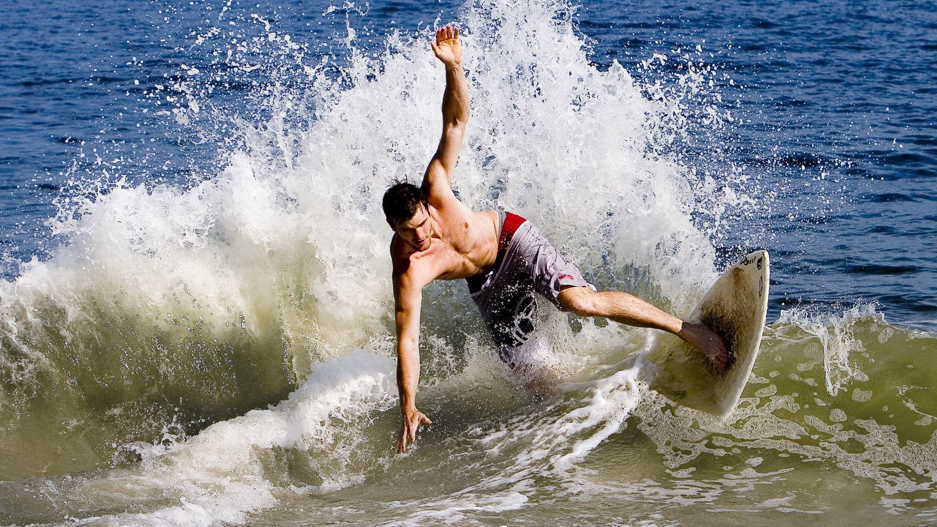 关键对决:季后赛第一轮谁将胜出?,季后赛决赛打几场